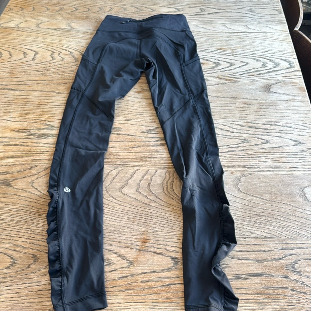Lululemon run tights Black sz 2